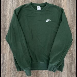 Nike Men's Green Sweatshirt